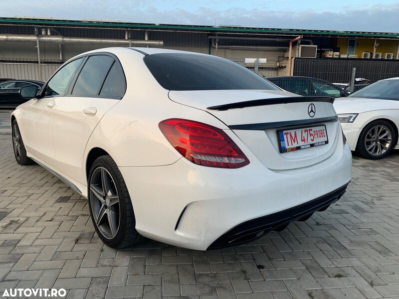 Mercedes-Benz C 220