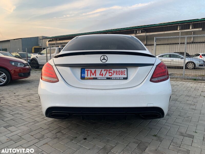 Mercedes-Benz C 220