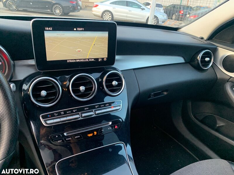 Mercedes-Benz C 220